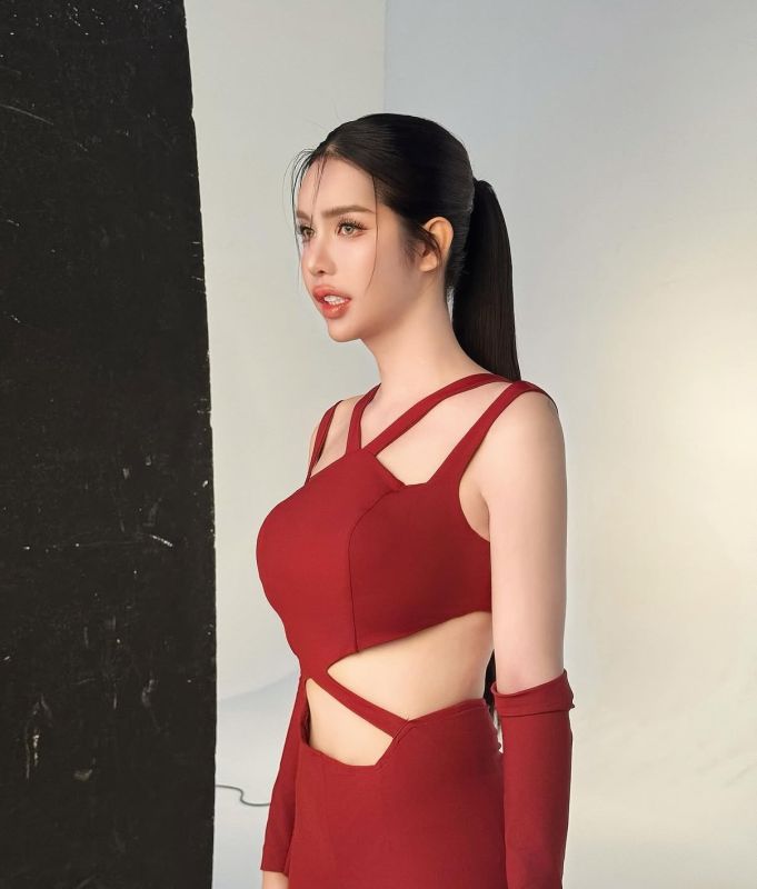 นารา เครปกะเทย