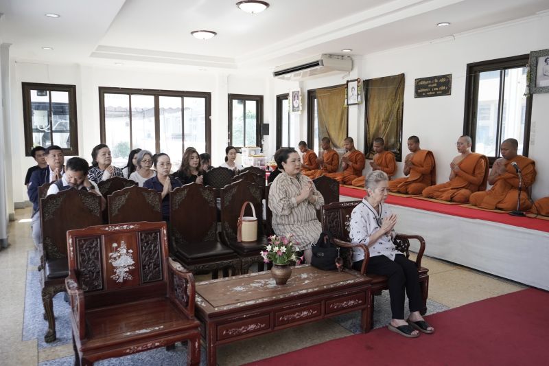 ฉลอง ภักดีวิจิตร ฉลอง ภักดีวิจิตร