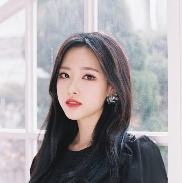 livia Hye (LOONA) 