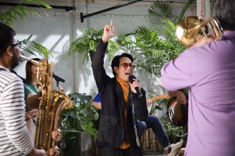 เบิร์ด ธงไชย