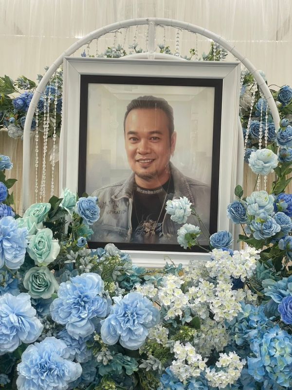 แจ๊ส ชวนชื่น