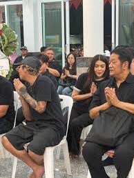 แจ๊ส ชวนชื่น