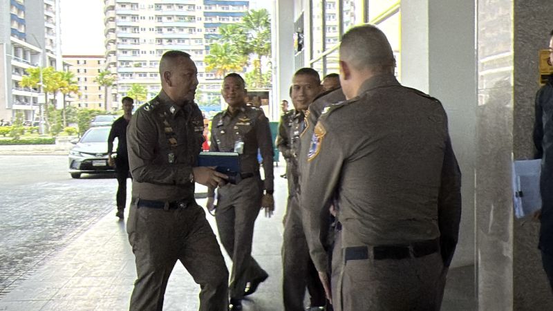 พลตำรวจเอกกิตติ์รัฐ พันธุ์เพ็ชร์