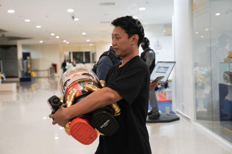 ส่องแบรนด์เนมหรูจากห้อง “บอสพอล” ส่องแบรนด์เนมหรูจากห้อง “บอสพอล”