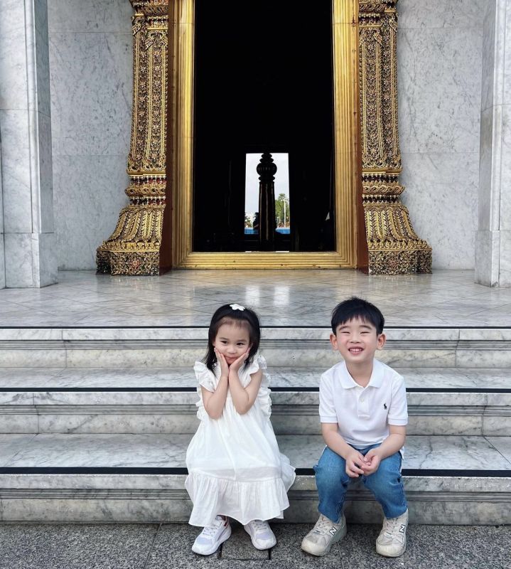 เนย โชติกา