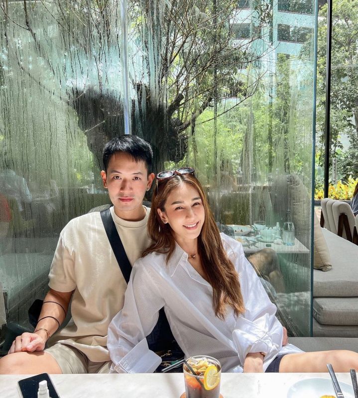 เนย โชติกา