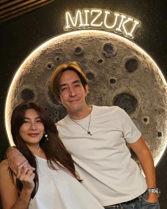 หลุยส์ สก๊อต หลุยส์ สก๊อต