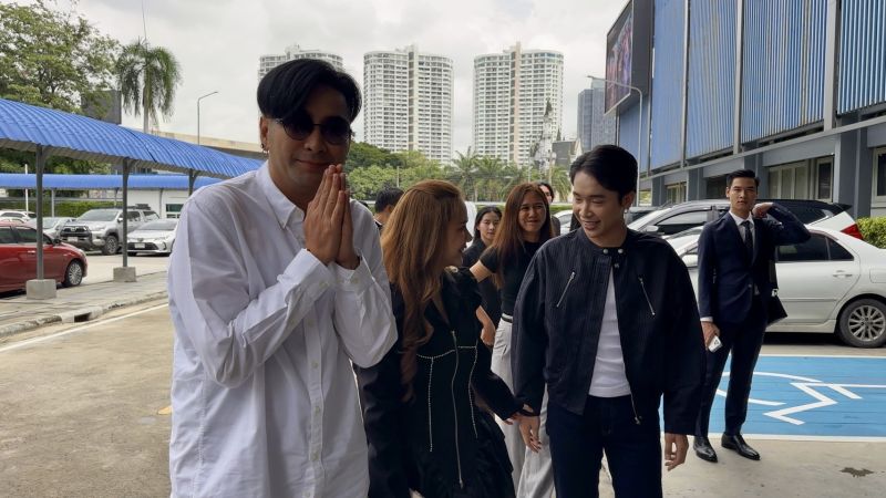 เจนนี่ ได้หมดถ้าสดชื่น บอล เชิญยิ้ม ผู้ใหญ่บ้านฟินแลนด์ เจนนี่ ได้หมดถ้าสดชื่น บอล เชิญยิ้ม ผู้ใหญ่บ้านฟินแลนด์