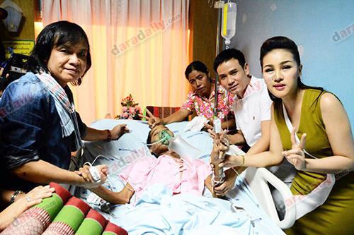 ครูสลา ทีมศิลปิน ส่งกำลังใจ แดง จิตรกร บันเทิง ศิลปินลูกทุ่ง นักร้องลูกทุ่ง