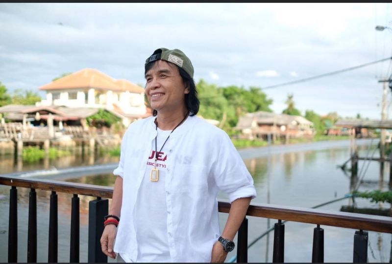 ครูสลา คุณวุฒิ ครูสลา คุณวุฒิ
