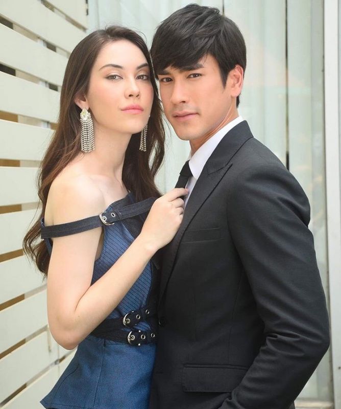 ผู้ใหญ่ลีกับนางมา  ญาญ่า พี่หน่อง