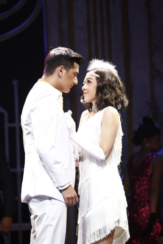 ชายกลาง เดอะมิวสิคัล ละครเวที ชิน ซาร่า ชายกลาง เดอะมิวสิคัล ละครเวที ชิน ซาร่า