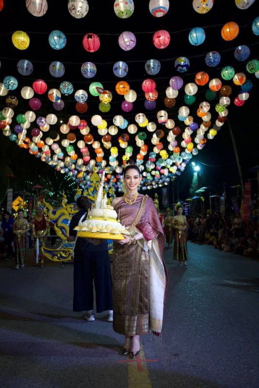 แอนนา เสืองามเอี่ยม