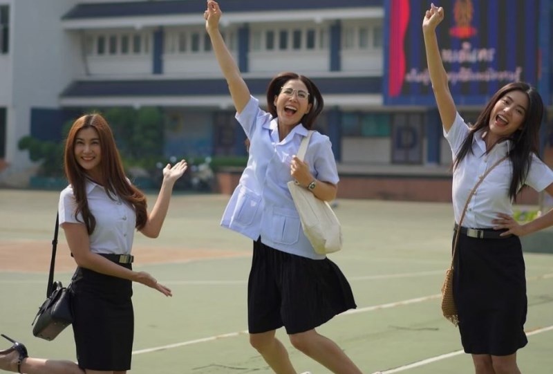 ลมเล่นไฟ เชอรี่ ลมเล่นไฟ เชอรี่