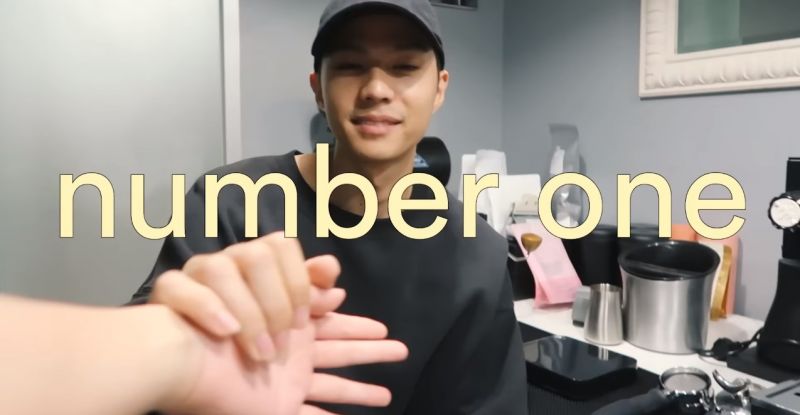 แบงค์ ธิติ แบงค์ ธิติ