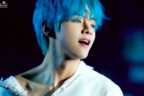 ไอดอล เกาหลี K-pop สีผม สีน้ำเงิน