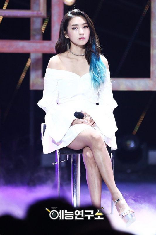 13 ไอดอล ขาสวย K-Pop 13 ไอดอล ขาสวย K-Pop