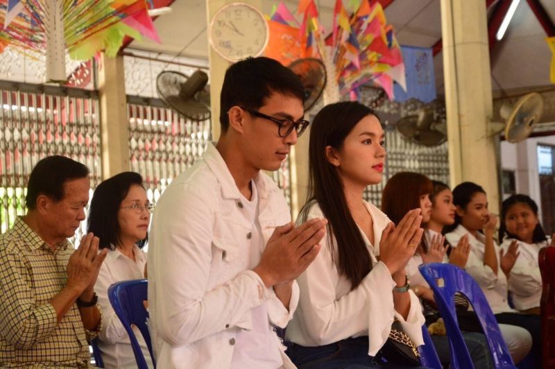 ฟิล์ม บอส ครูสลา แจกยา ช่วยเหลือ ผู้ป่วยมะเร็ง นพ.สมหมาย ฟิล์ม บอส ครูสลา แจกยา ช่วยเหลือ ผู้ป่วยมะเร็ง นพ.สมหมาย