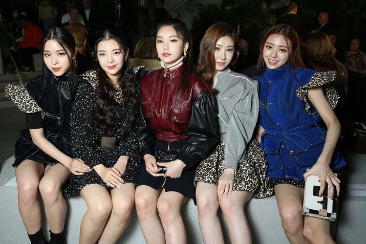 fashionweek เดินแบบ ไอดอล kpop