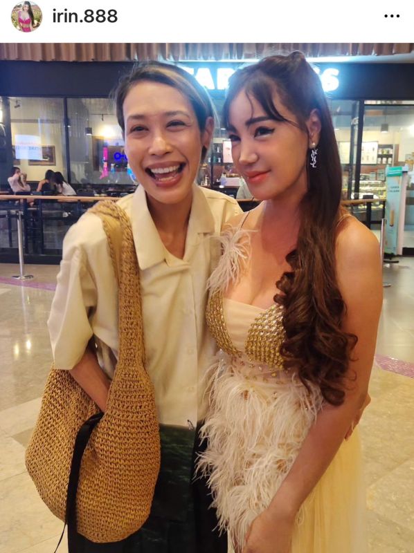 ทราย เจริญปุระ เปิ้ล ไอริณ