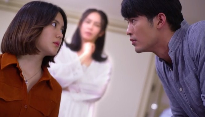 สาวสองวิญญาณ