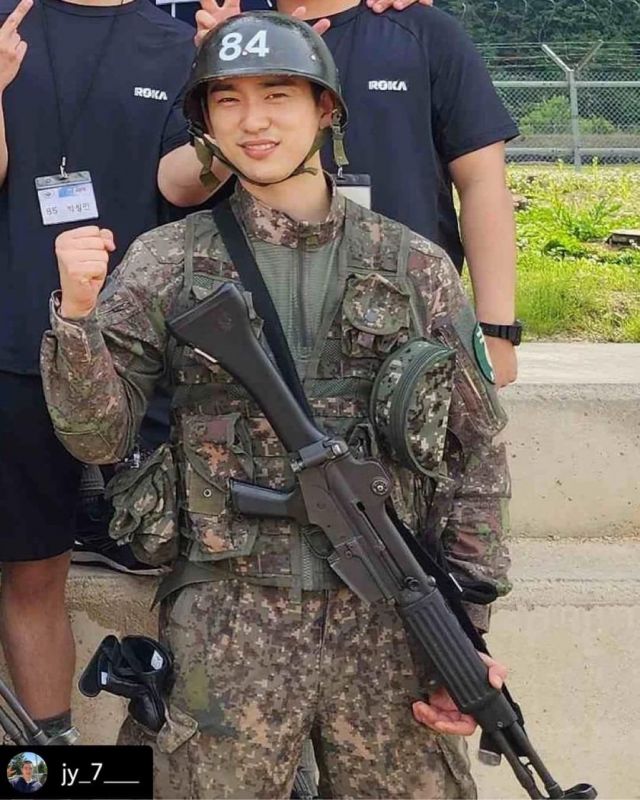 จินยอง GOT7 เข้ากรม ทหาร