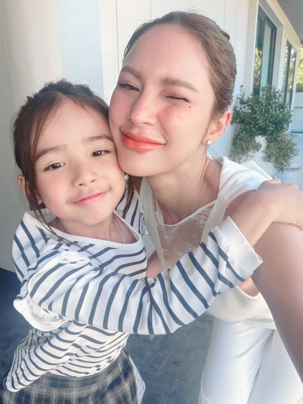 น้องดิสนีย์  อุ้ม ลักขณา