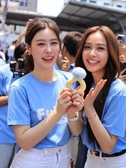 อุ้ม แบม อุ้ม แบม