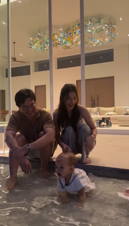 มิว นิษฐา เซนต์ ธราภุช