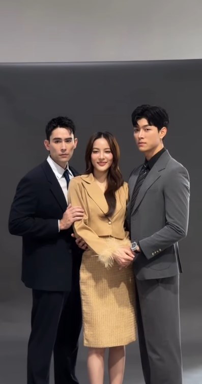 กรีน หลุยส์ เฮส ก็อต กรีน หลุยส์ เฮส ก็อต