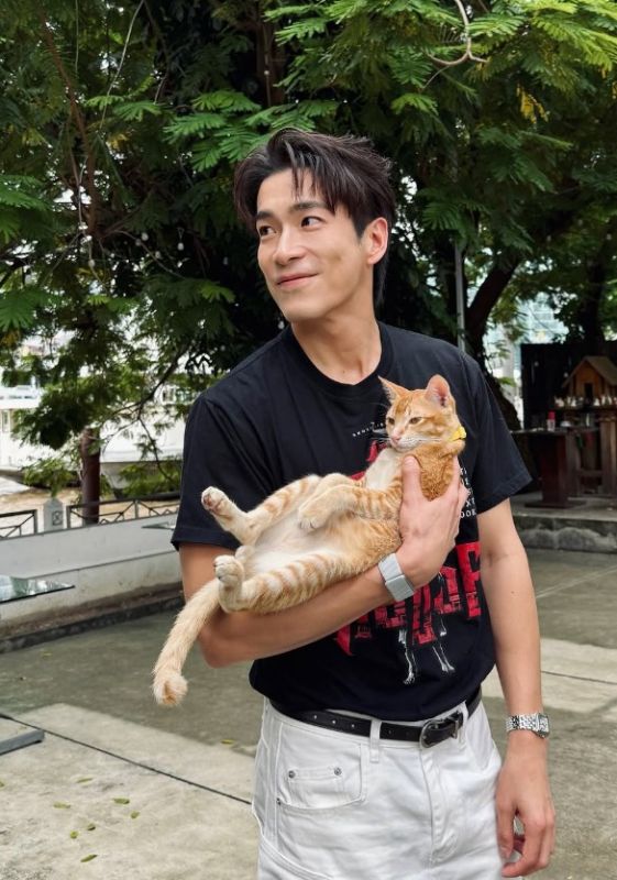 อาเล็ก ธีรเดช อาเล็ก ธีรเดช
