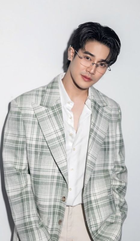 ณเดชน์ หมาก มาริโอ้ เข้ม ยูโร