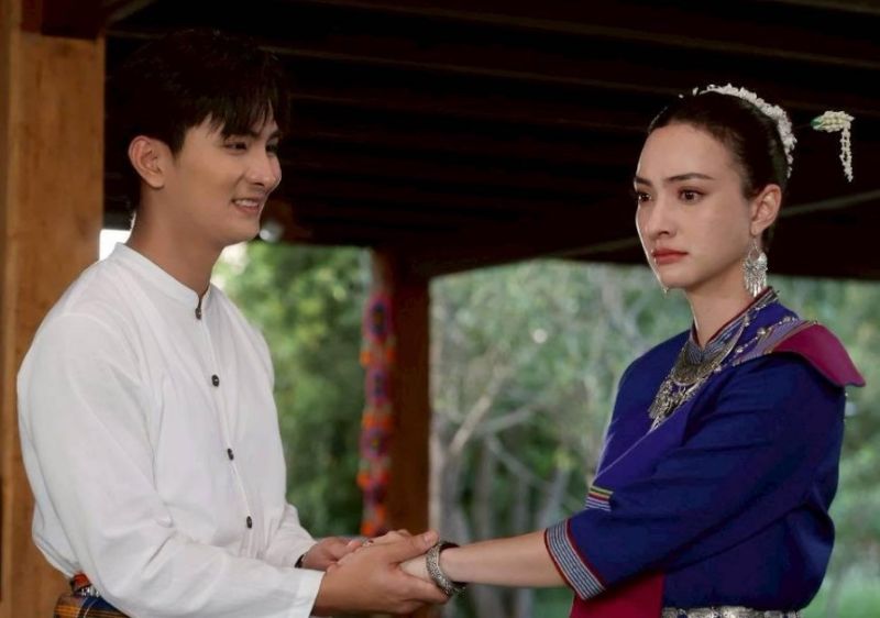แอนน่า กลึคส์