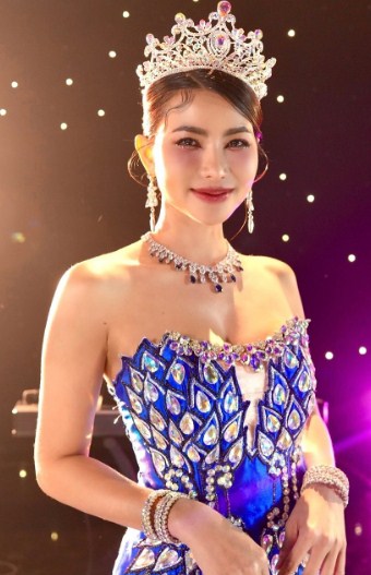 สงครามหมอลำ ต่าย อรทัย