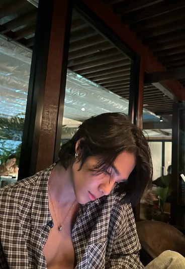 พีช ชาคริต อนันดา บิวกิ้น เจฟ พีช ชาคริต อนันดา บิวกิ้น เจฟ