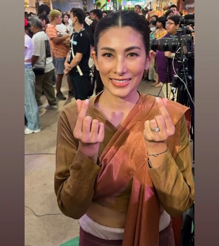 นุ่น รมิดา หลุยส์ สก๊อต
