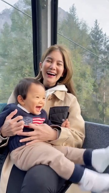 ก้อย รัชวิน น้องทะเล