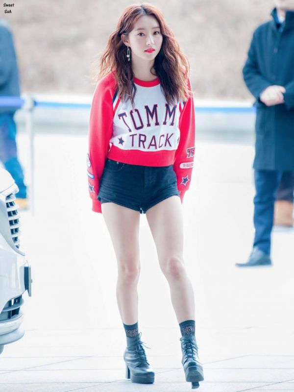 13 ไอดอล ขาสวย K-Pop 13 ไอดอล ขาสวย K-Pop