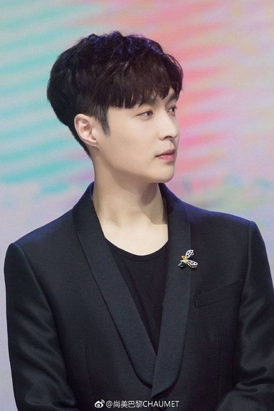 LAY แห่งวง EXO คอนเสิร์ตเดี่ยว ประเทศไทย