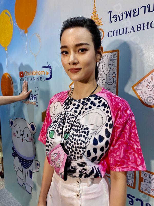 วาววา ณิชารีย์