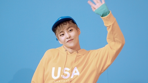 Xiumin เป็นทหาร เข้ากรม Xiumin เป็นทหาร เข้ากรม