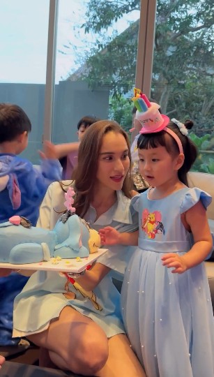 น้องเมย่า