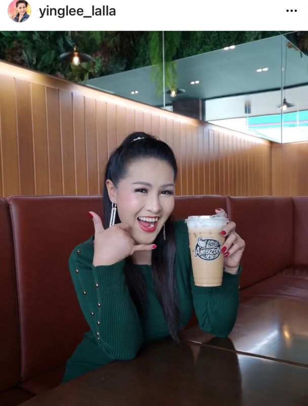 หญิงลี ศรีจุมพล